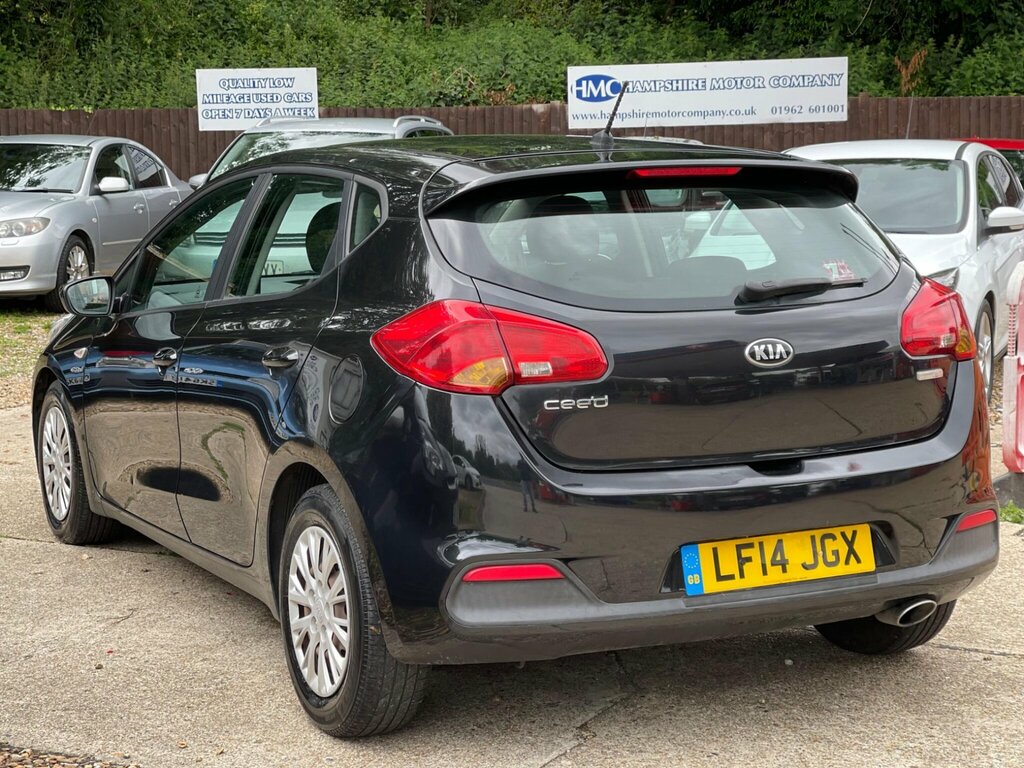 Kia Ceed 1.6 Crdi Ecodynamics 1 Euro 5 Ss Black #4