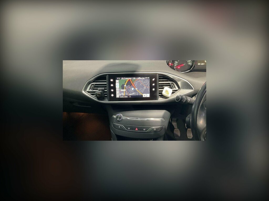 Peugeot 308 1.6 Bluehdi 120 Gt Line White #5