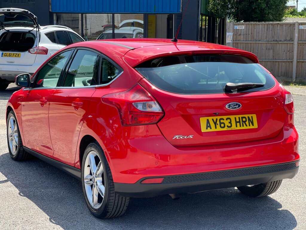 Ford Focus 1.6 Tdci Titanium X Euro 5 Ss Red #4