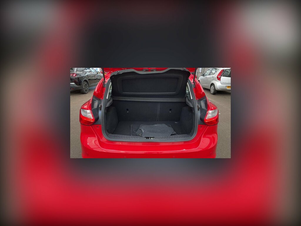 Ford Focus 1.6 Tdci Titanium X Euro 5 Ss Red