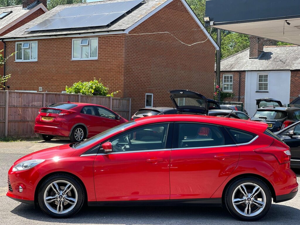 Ford Focus 1.6 Tdci Titanium X Euro 5 Ss Red #5