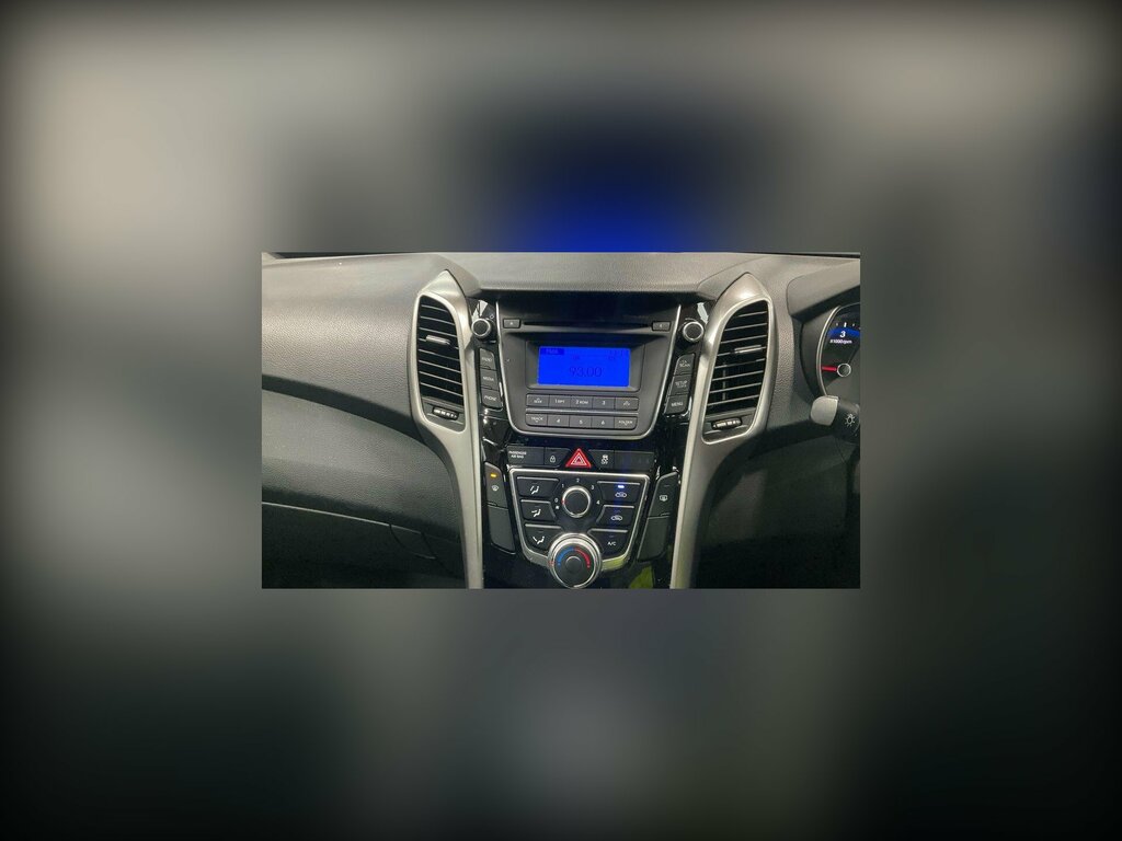 Hyundai I30 1.6 Crdi Blue Drive Active Euro 5 Ss Black #6