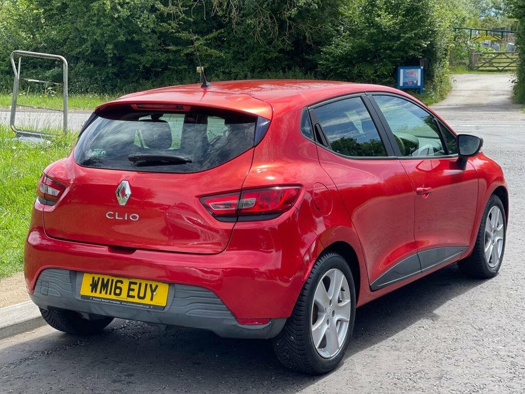 Renault Clio 1.2 16V Play Euro 6 Red #3