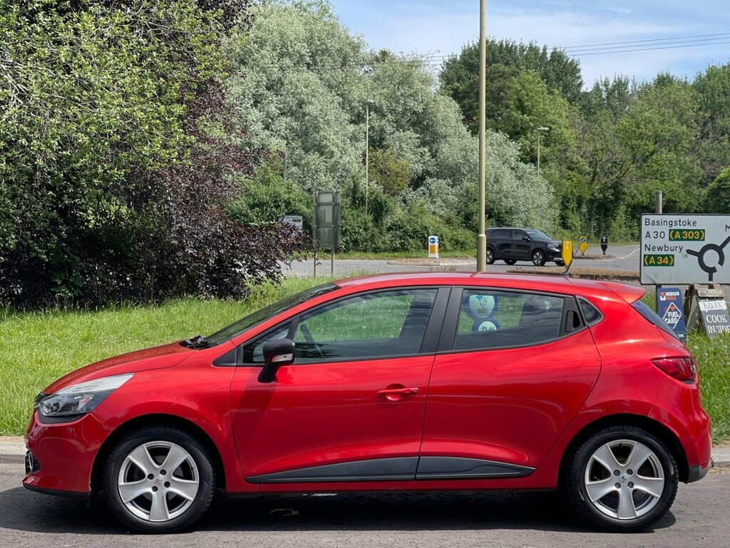 Renault Clio 1.2 16V Play Euro 6 Red #6