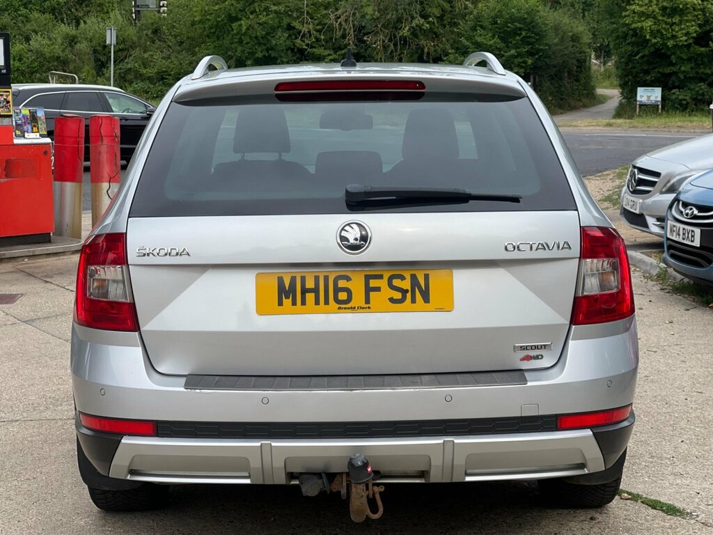 Skoda Octavia 2.0 Tdi Scout 4Wd Euro 6 Ss MH16FSN Silver #5