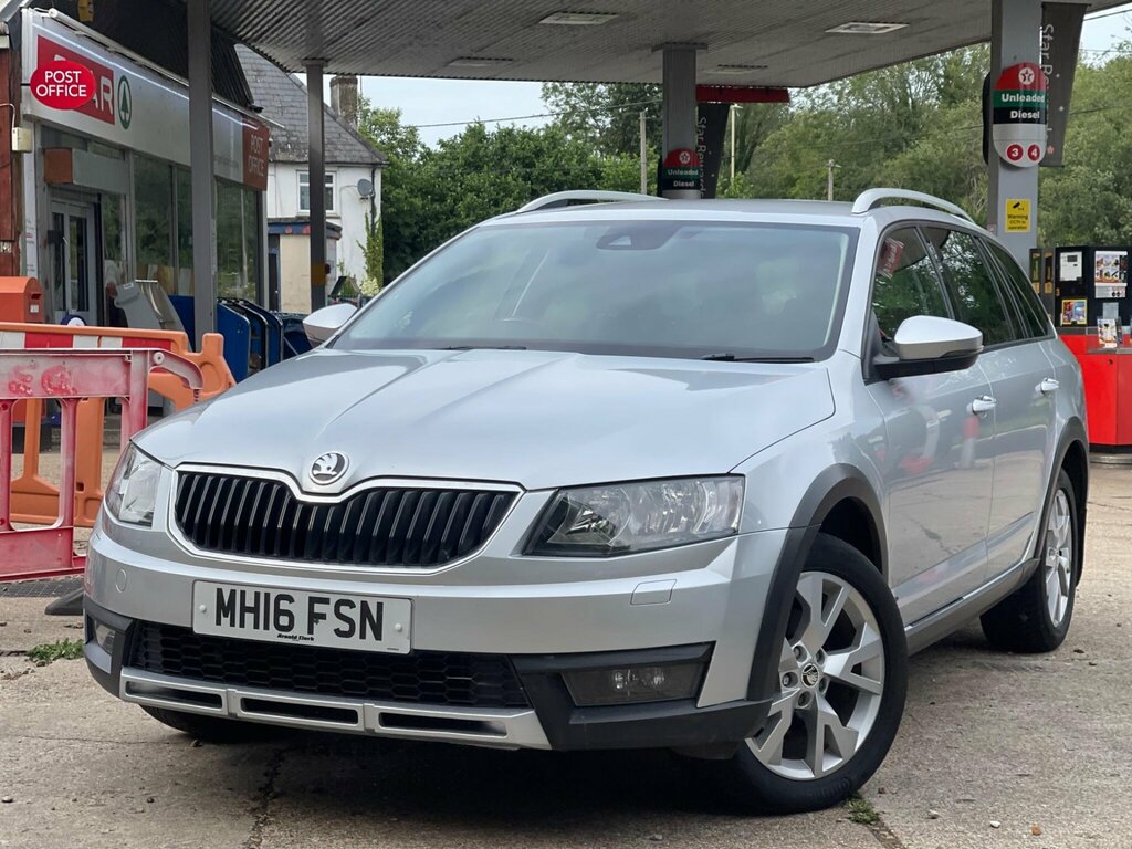 Skoda Octavia 2.0 Tdi Scout 4Wd Euro 6 Ss MH16FSN Silver #3