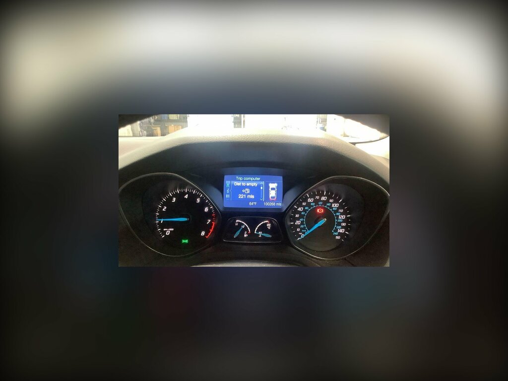 Ford Focus Hatchback 1.6  #3