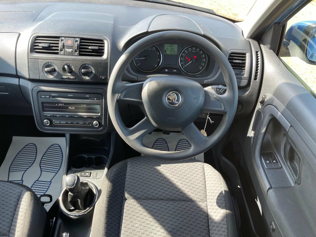 Skoda Fabia 1.6 Tdi Monte Carlo Tech Euro 5 Red #11