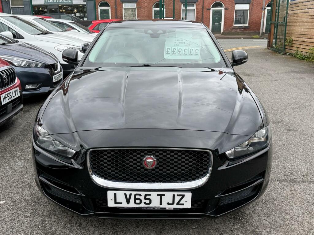 Jaguar XE Xe R-sport D White #11
