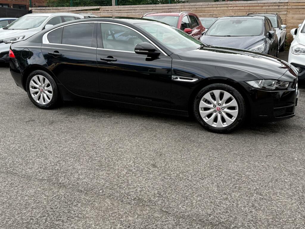 Jaguar XE Xe R-sport D White #9