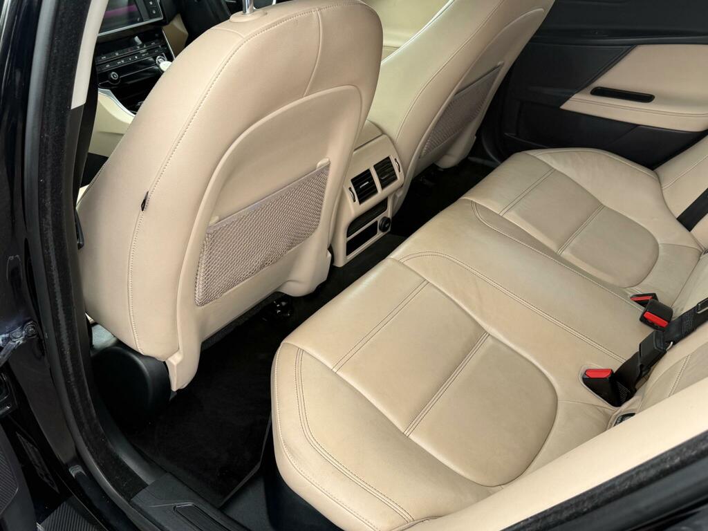 Jaguar XE Xe R-sport D White #34