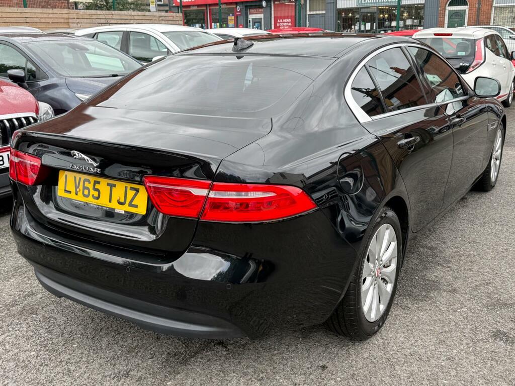 Jaguar XE Xe R-sport D White #3