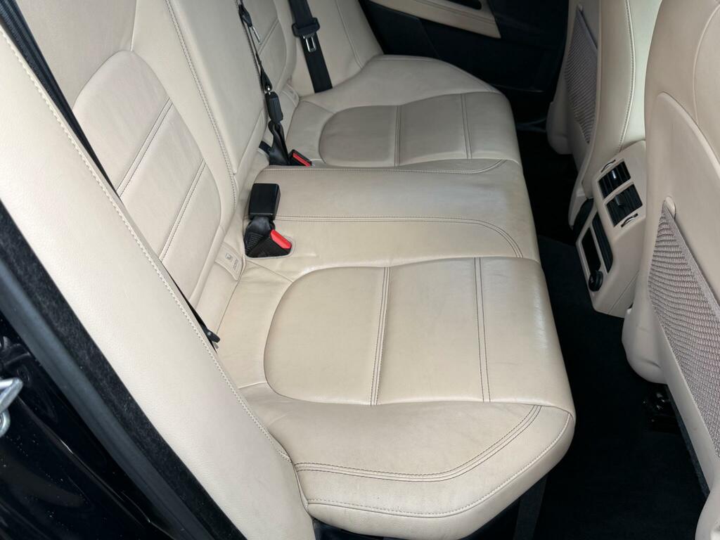 Jaguar XE Xe R-sport D White #35