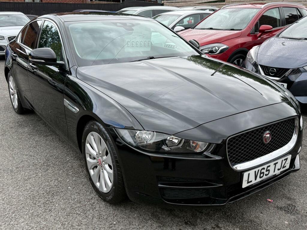 Jaguar XE Xe R-sport D White #1