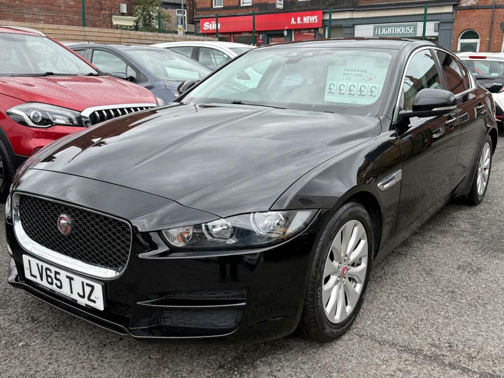 Jaguar XE Xe R-sport D White #2