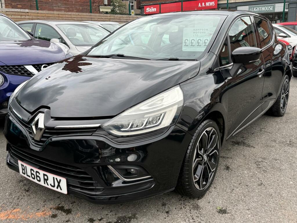 Renault Clio Dynamique S Nav Black #2