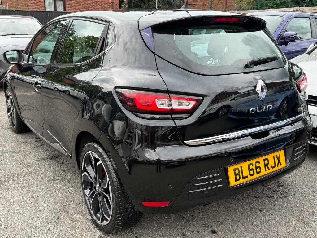 Renault Clio Dynamique S Nav Black #4