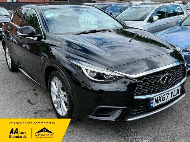 Infiniti Q30 Se NK67YLM Black
