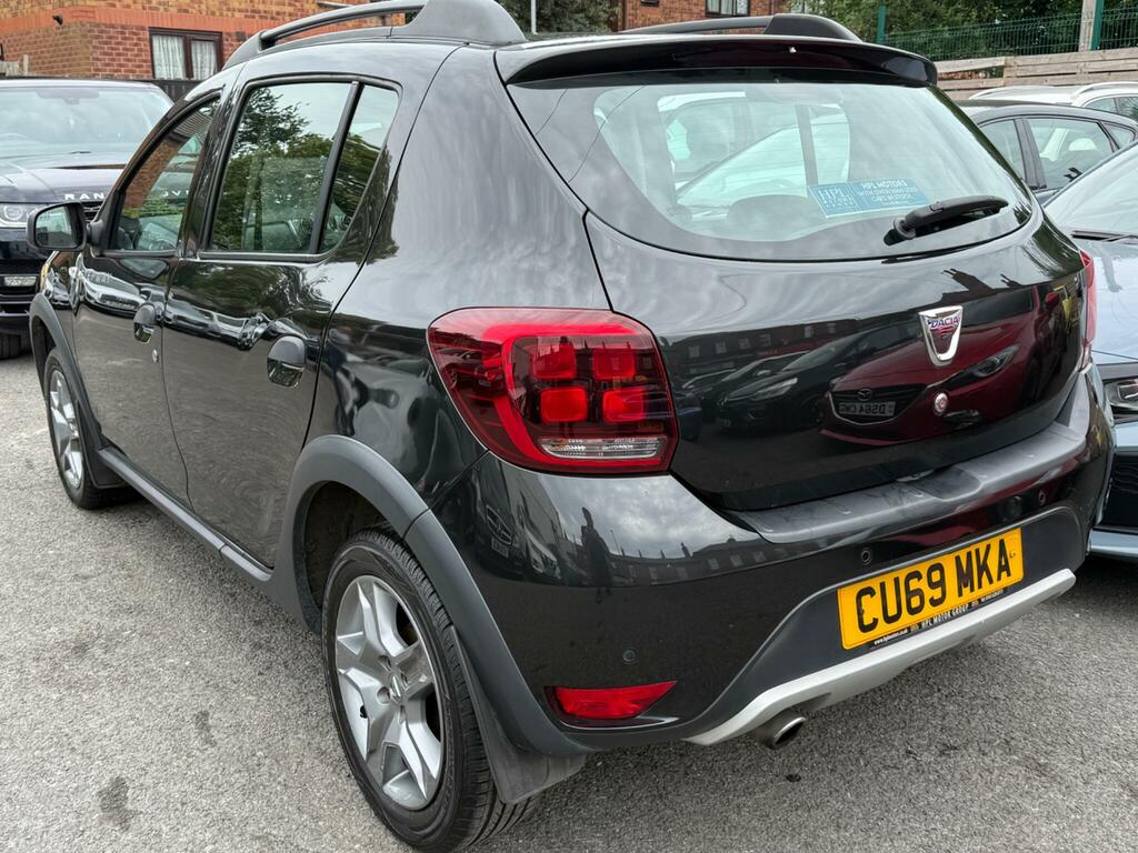 Dacia Sandero Stepway Comfort Black #4