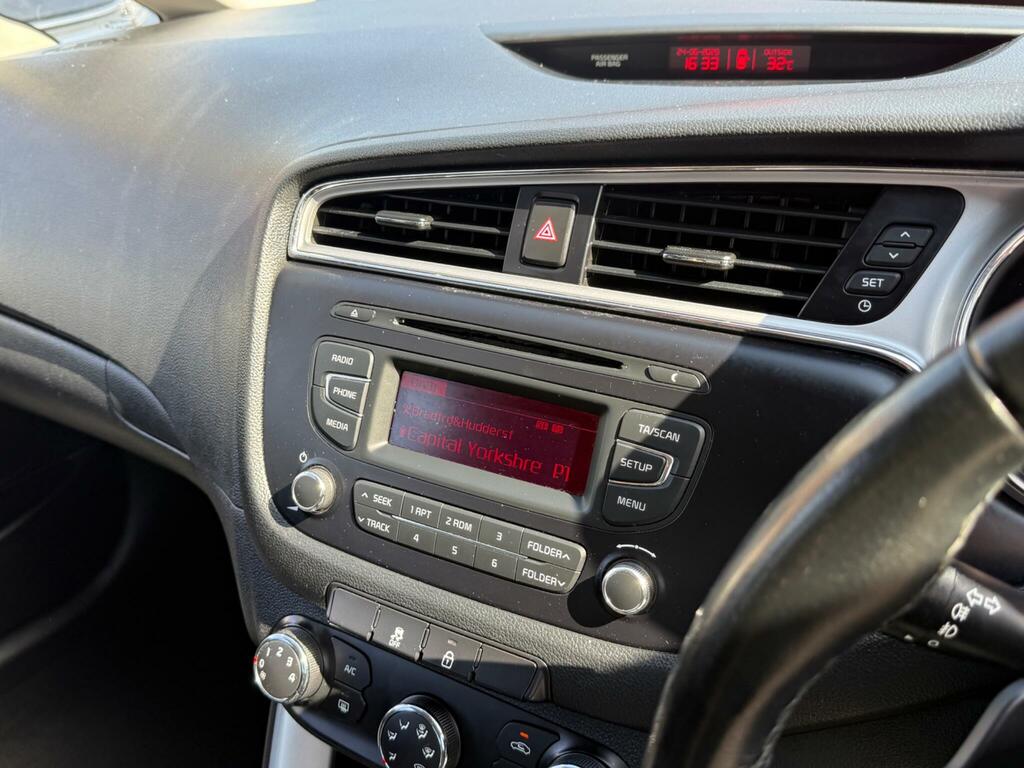 Kia Ceed 1.0T Gdi Isg Gt-line Red #17