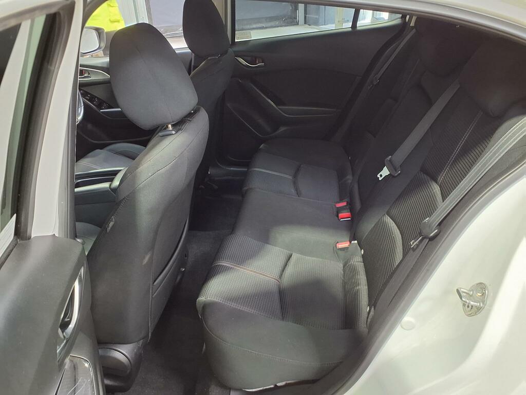 Mazda 3 16 Mazda Mazda3 2.0 Skyactiv-g Se-l Nav 35 Tax, P Red #7