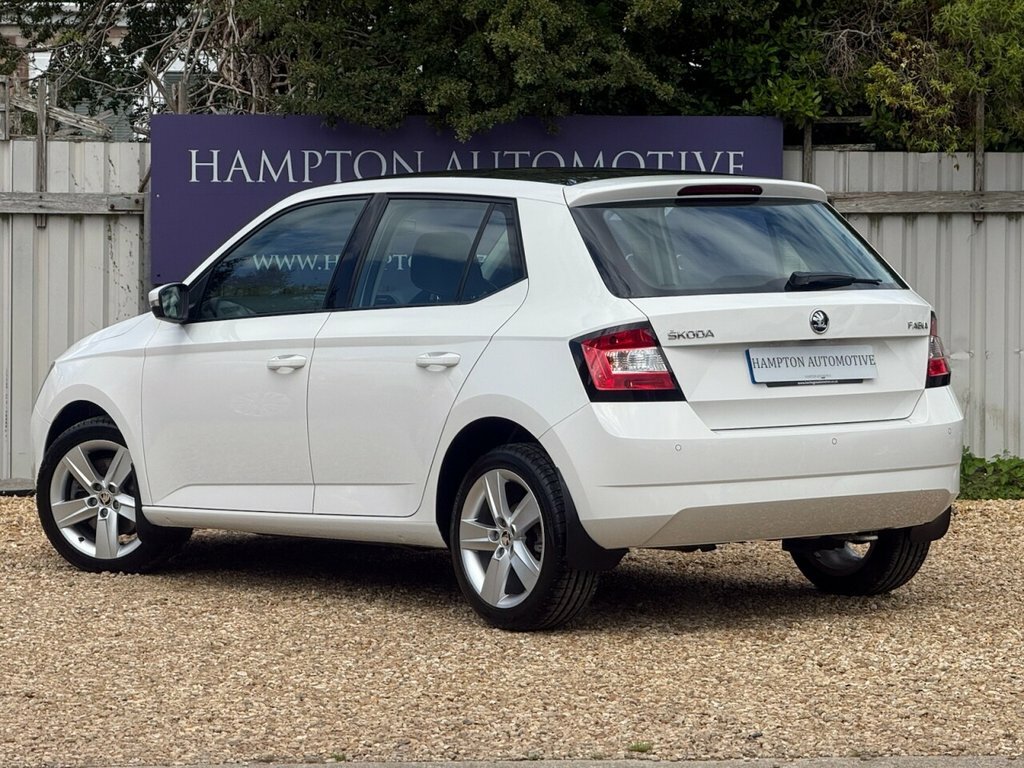 Skoda Fabia 1.2L Se L White #6
