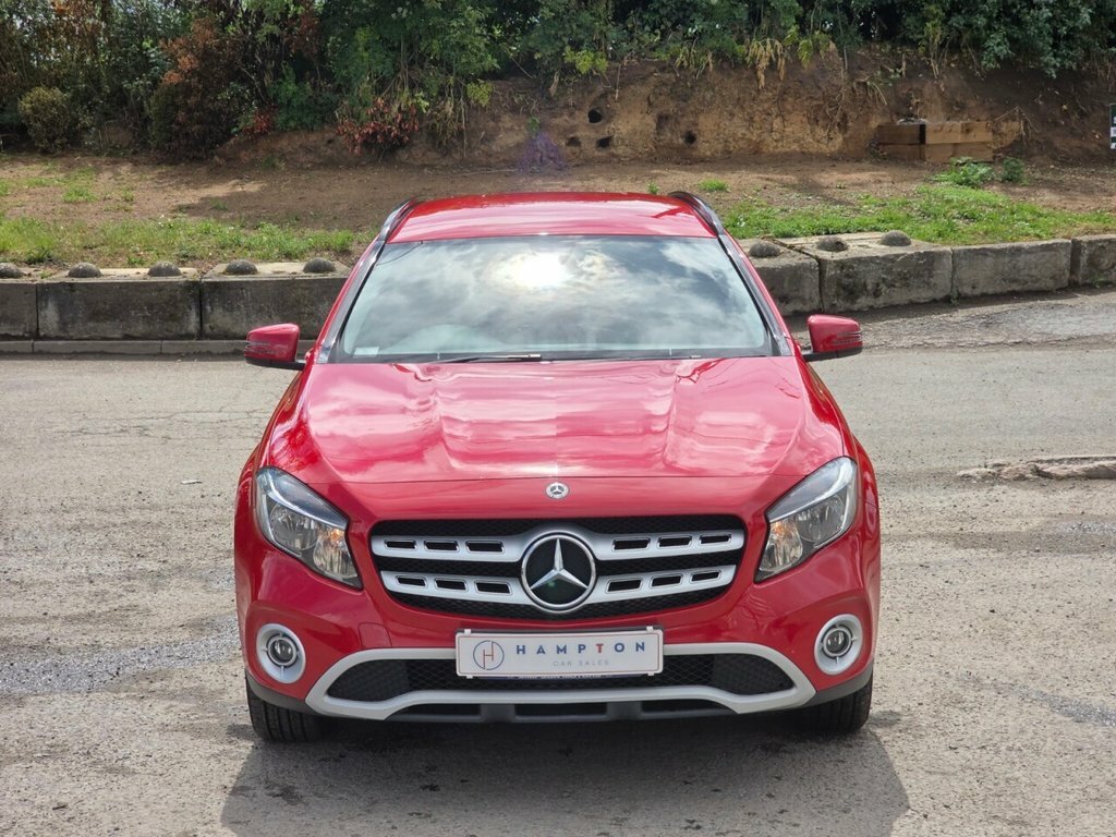 Mercedes-Benz GLA Class Suv DK67RCX Red #4