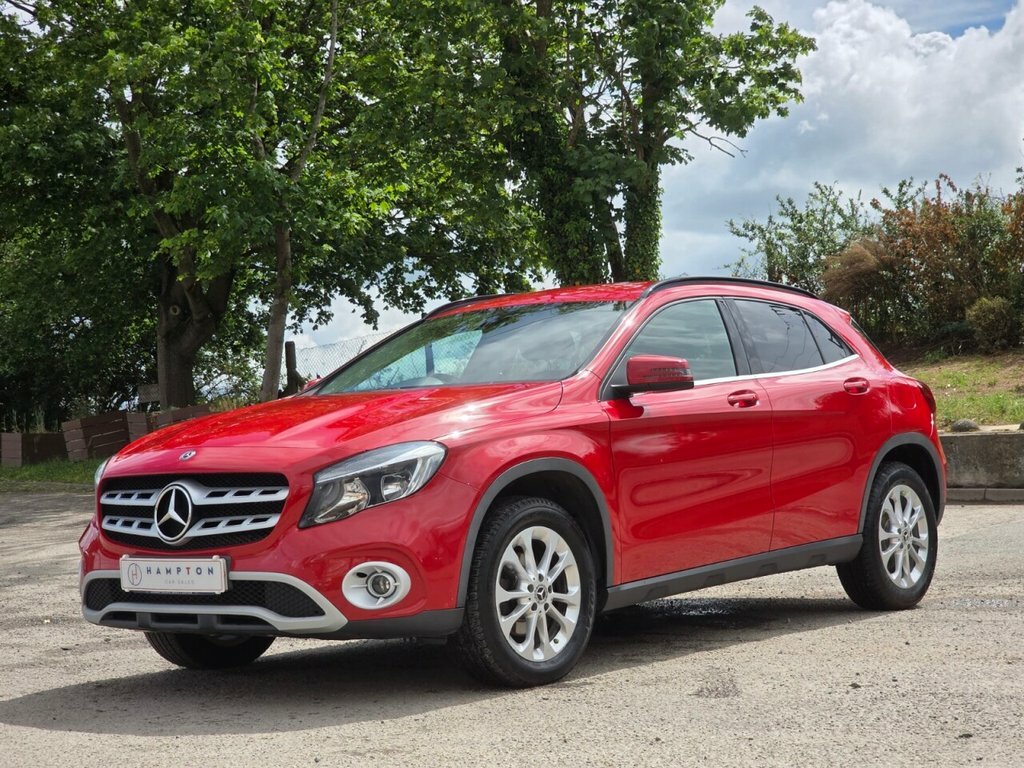 Mercedes-Benz GLA Class Suv DK67RCX Red #5