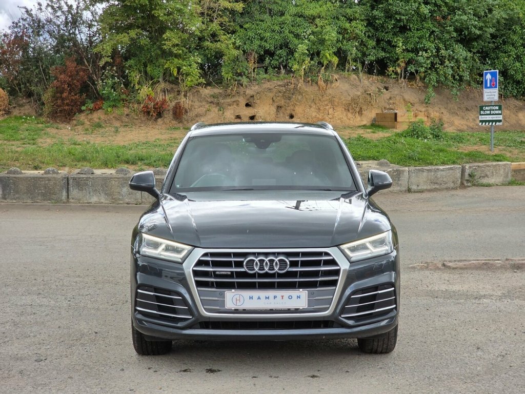 Audi Q5 Suv DC19ODR Grey #4