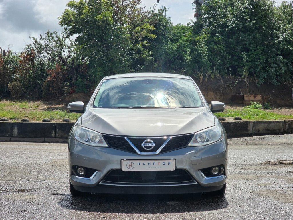 Nissan Pulsar Hatchback Grey #3