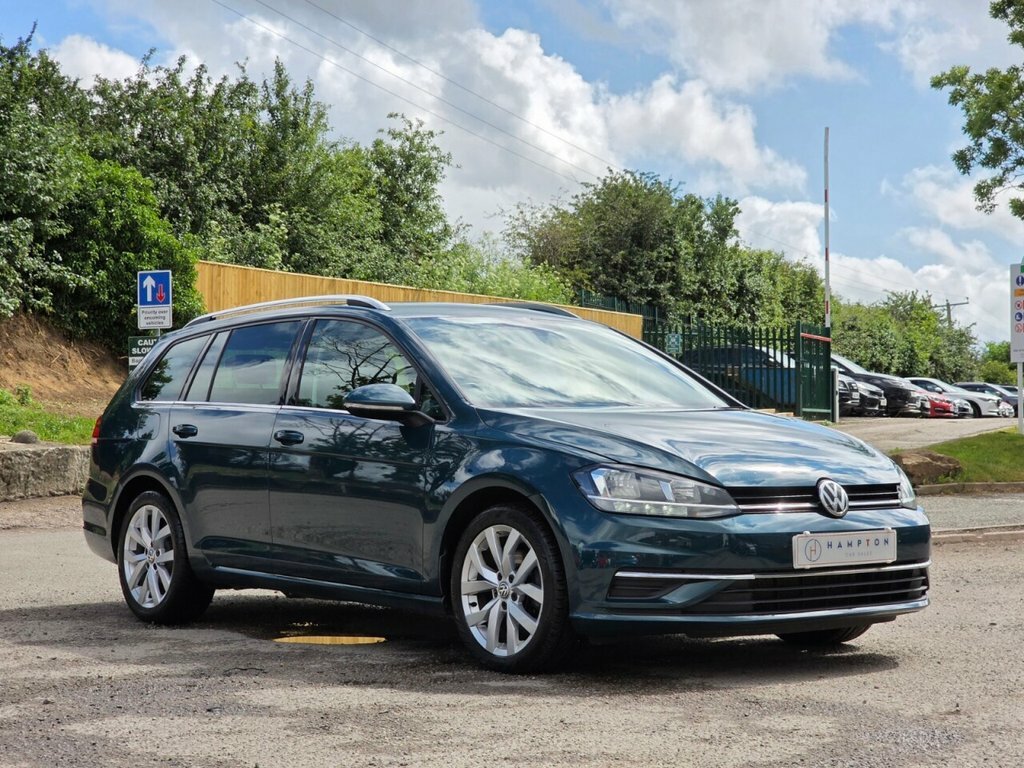 Volkswagen Golf Estate Green