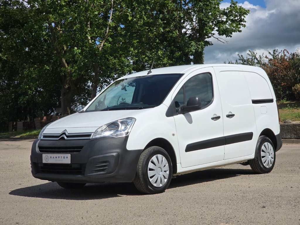 Citroen Berlingo Mpv White #4