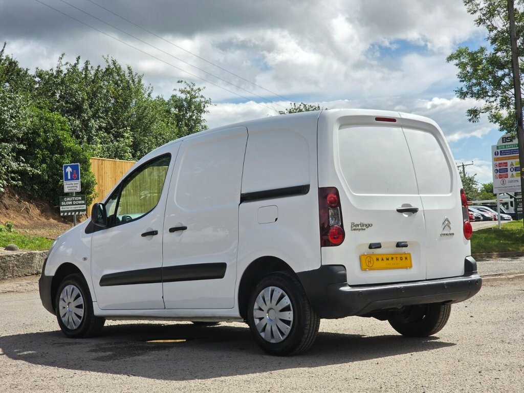Citroen Berlingo Mpv White #5