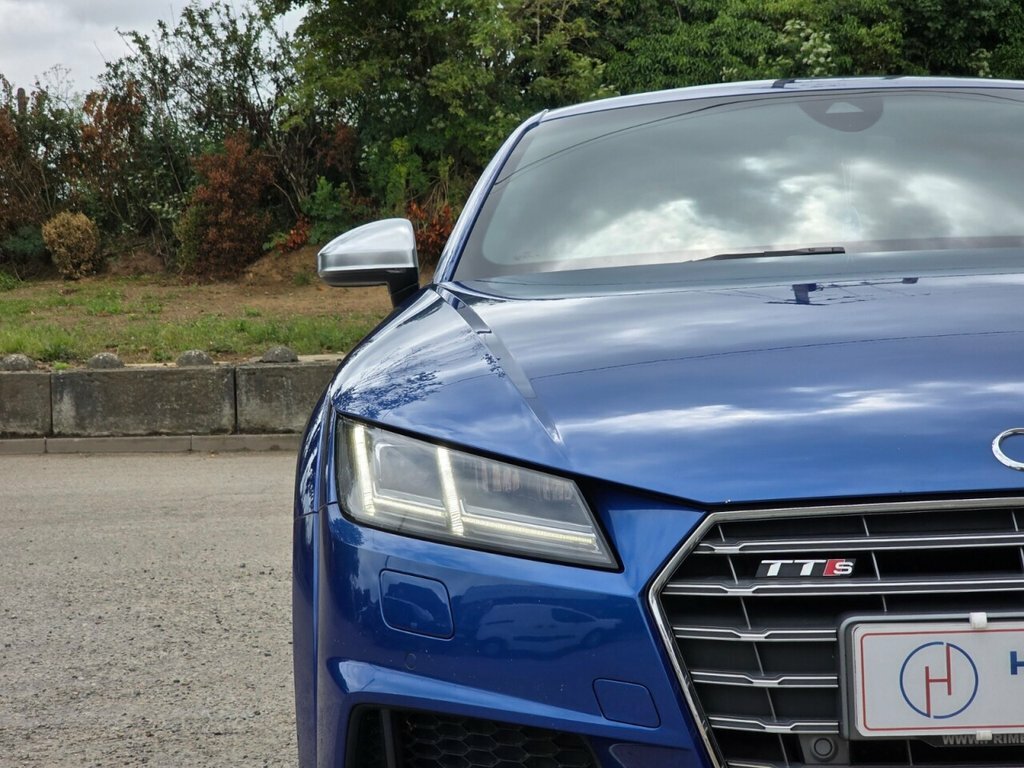 Audi TTS S Black Edition Grey #36