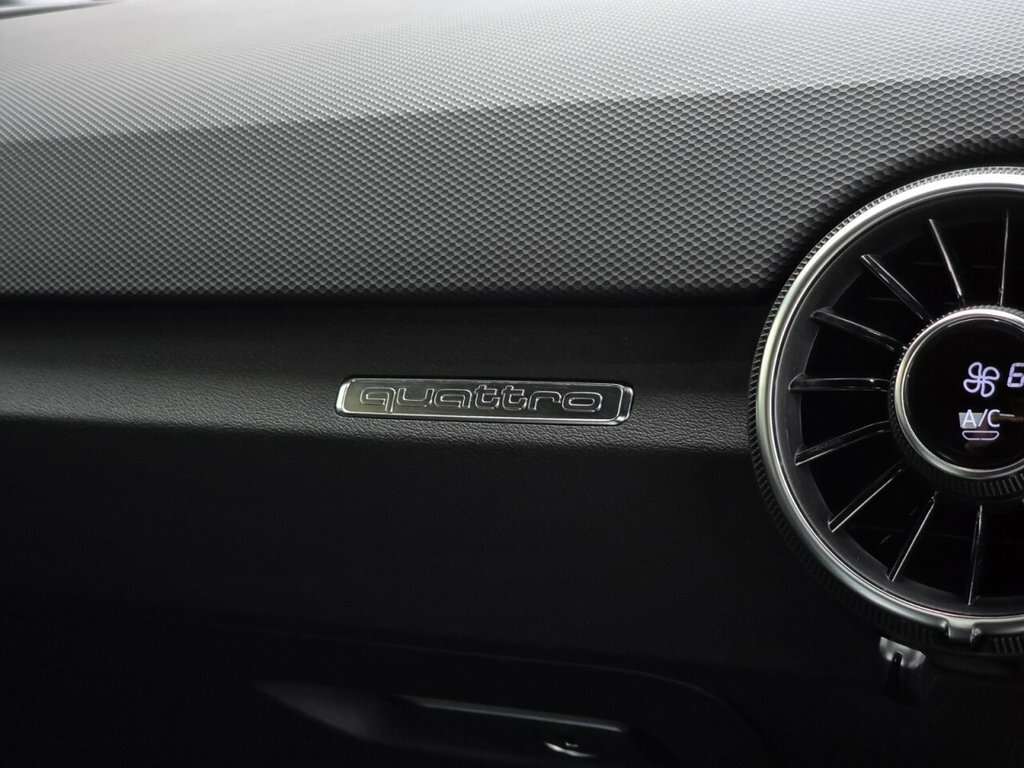 Audi TT RS Rs Coup- Vorsprung 400 Ps S Tronic Red #31