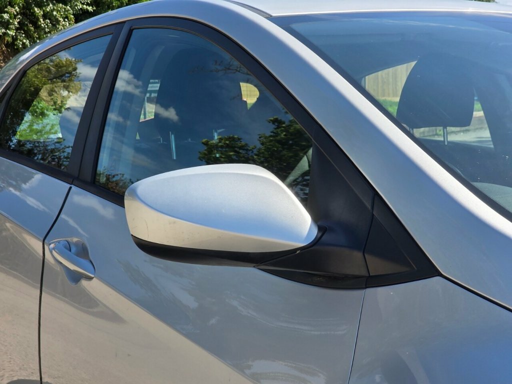 Hyundai I30 Se White #28