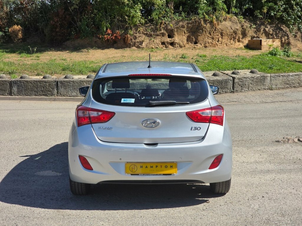 Hyundai I30 Se White #7