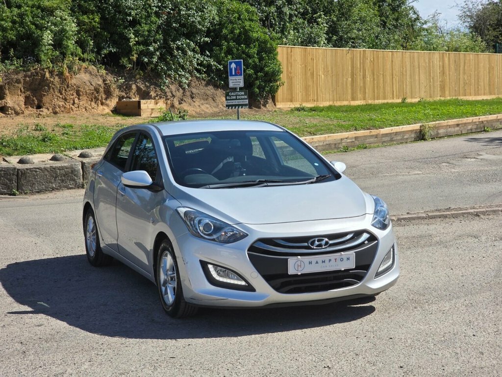 Hyundai I30 Hatchback Silver #2