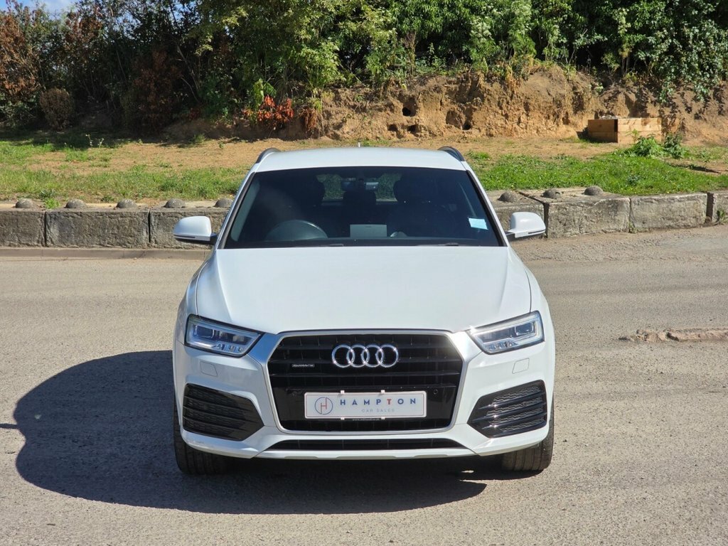 Audi Q3 Suv White #4