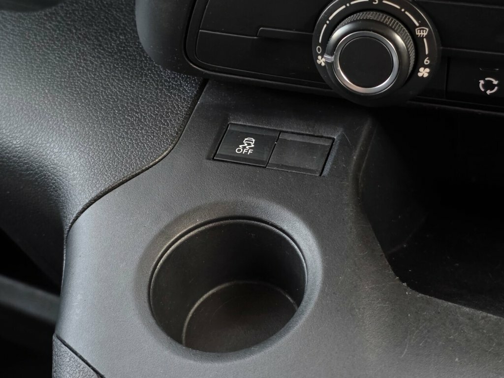 Peugeot Partner Mpv White #17