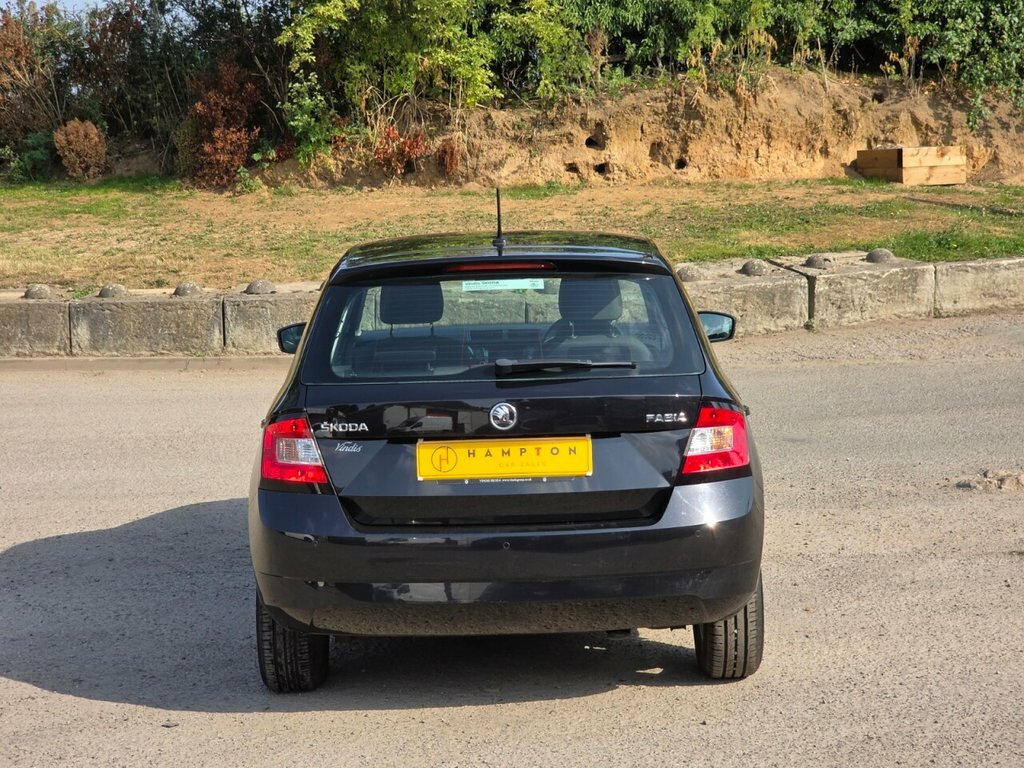 Skoda Fabia Hatchback Black #6
