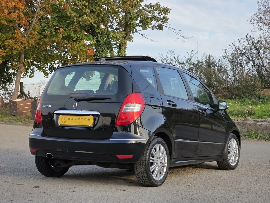 Mercedes-Benz A Class Hatchback 1.5 A160 Classic Se Cvt 201060 Silver #9