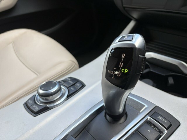 BMW X3 Suv White #7