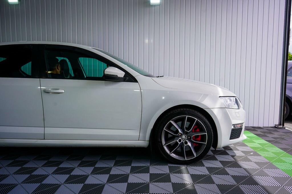 Skoda Octavia 2.0 Octavia Vrs Red #57