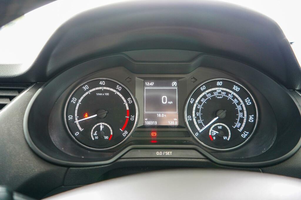 Skoda Octavia 2.0 Octavia Vrs Red #45