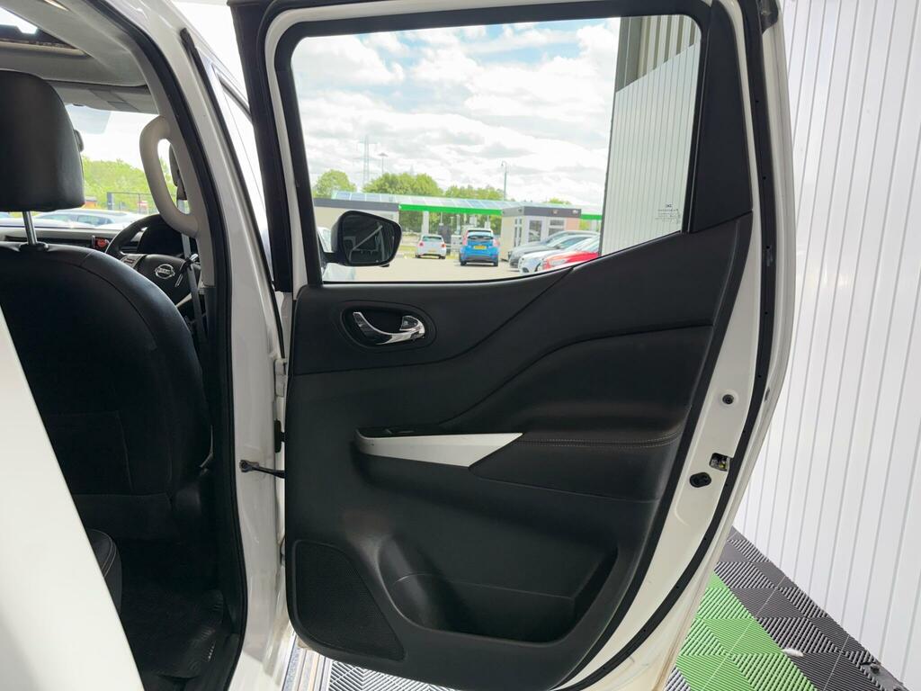 Nissan Navara Automatic Grey #25