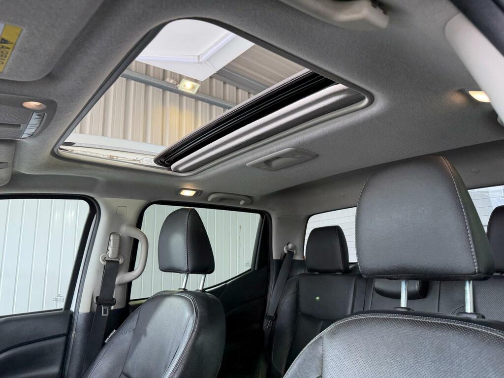 Nissan Navara Automatic Grey #17