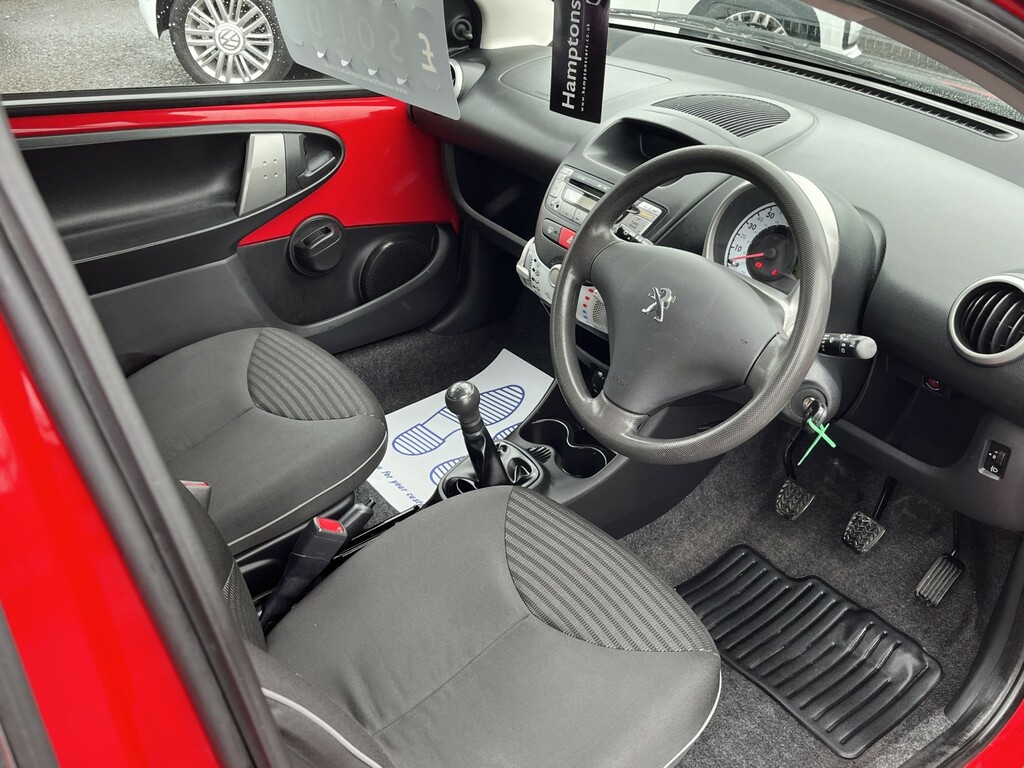 Peugeot 107 1.0 12V Active Red
