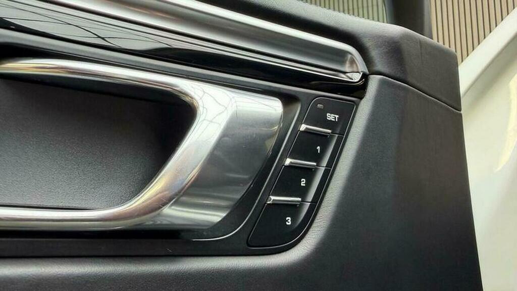 Porsche Macan S Pdk Silver #12
