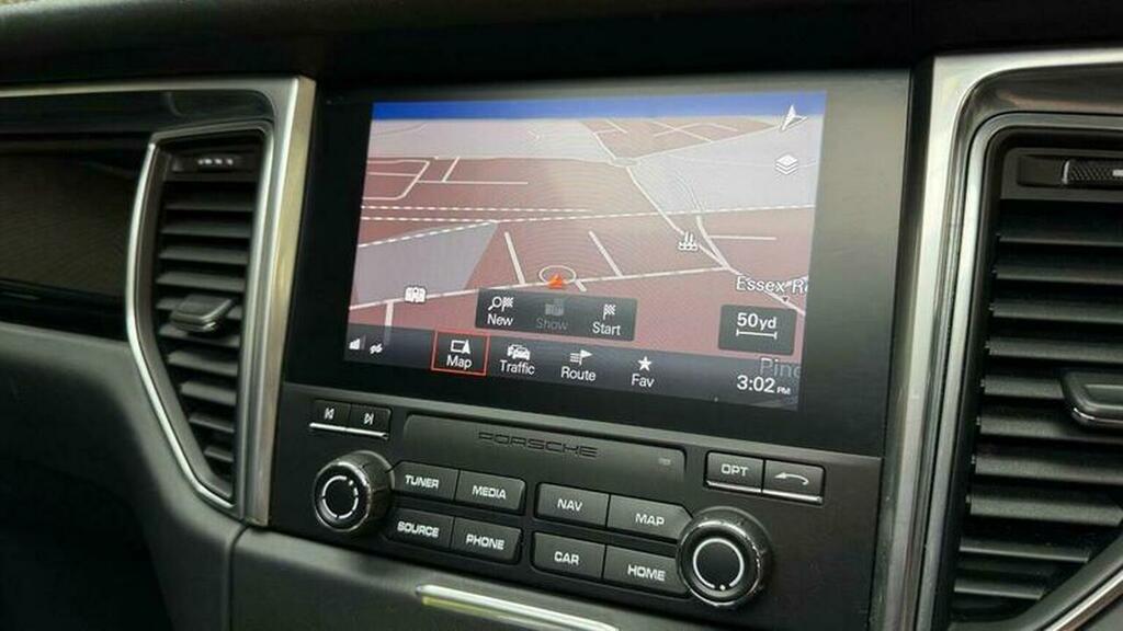 Porsche Macan S Pdk Silver #26